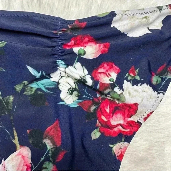 Cupshe Ruffled Bikini  Set Floral Blue / White / Pink Size Small - Picture 16 of 16